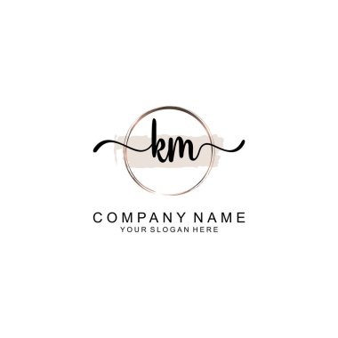 KM Minimalist Markalaşma için El Yazısı Logosu Tasarımı