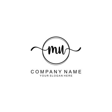 Markalaşma için MU Minimalist El Yazısıyla Logo Tasarımı