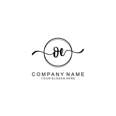 Markalaşma için Minimalist El Yazıları Logosu Tasarımı