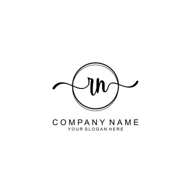 Markalaşma için RN Minimalist El Yazıları Logosu Tasarımı