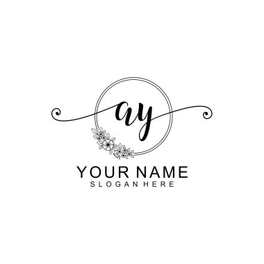 Çiçek ve Kelebek Aksanlı Minimalist El Yazısıyla AY İlk Logoları