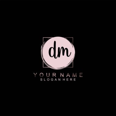 Yumuşak Renk Aksanlı Minimalist El Yazısı Logosu Tasarımı