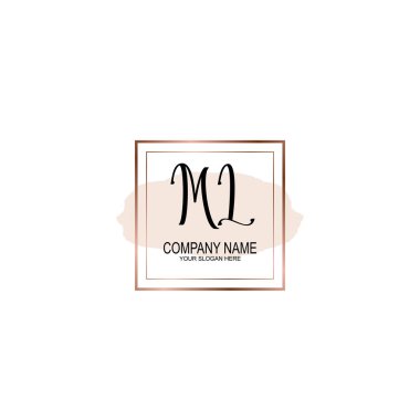 Minimalist el yazısı ML Yumuşak Aksanlı İlk Logolar