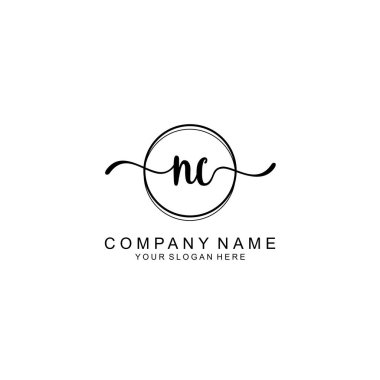 Markalaşma için NC Minimalist El Yazıları Logosu Tasarımı