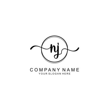 Markalaşma için Minimalist El Yazıları Logosu Tasarımları