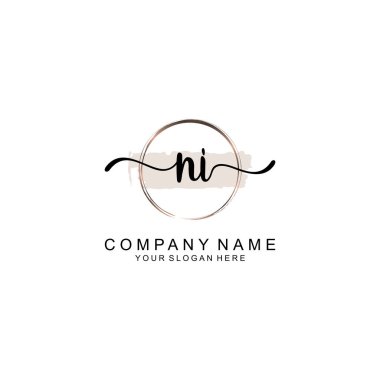 Markalaşma için Minimalist El Yazıları Logosu Tasarımı