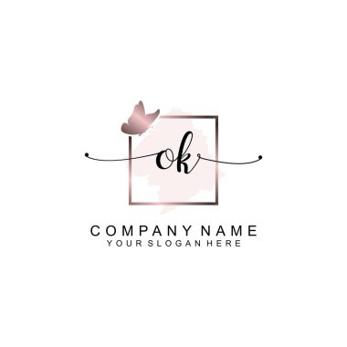 Minimalist El Yazısıyla Tamam Yumuşak Aksanlı İlk Logolar