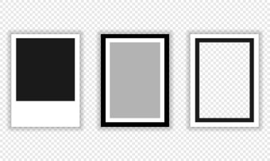 Fotoğraf çerçeveleri, kare siyah beyaz çerçevelerin gerçekçi bir modeli, vektör kümesi. Tasarımın için boş çerçeve. Resim, resim, poster, yazı veya fotoğraf galerisi için vektör şablonu. EPS 10