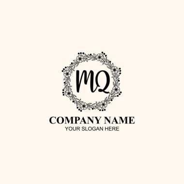 Butik veya Kişisel Markalar için MQ Zarif Çiçek Monogramı Logoları