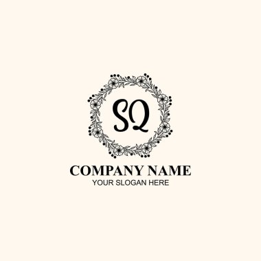 Butik veya Kişisel Markalar için SQ Zarif Çiçek Monogramı Logoları
