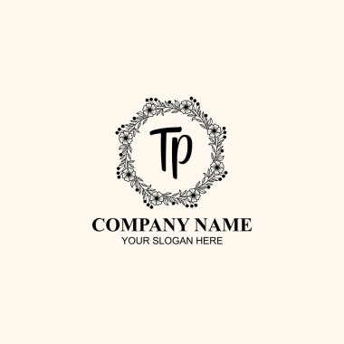 Butik ve Kişisel Markalar İçin TP Zarif Çiçek Monogramı Logoları