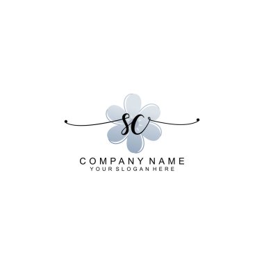 Zarif Çerçeve Elemanlarıyla Kadın El Yazısı SC Logosu