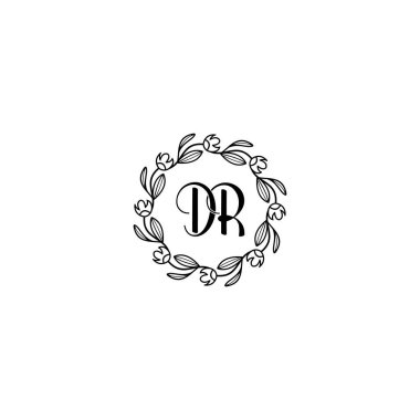 El Yazısı Biçimli Zarif Çiçek Monogram Logosu