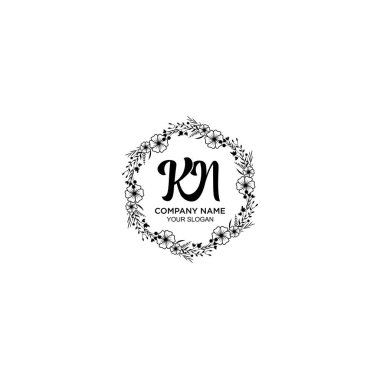 Klasik Çiçek Monogramı KN ve Zarif Çerçeve Tasarımı