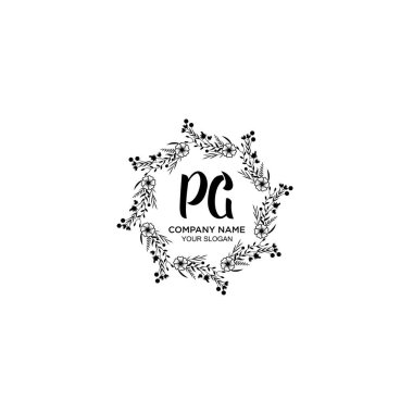 Zarif Çerçeve Tasarımı ile Klasik Çiçek Monogramı