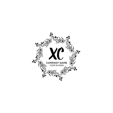 Klasik Çiçek Monogramı XC ve Zarif Çerçeve Tasarımı