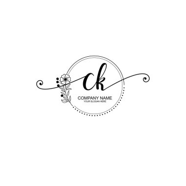 CK Monogramlı Zarif Çiçek Baş Logosu Tasarımı