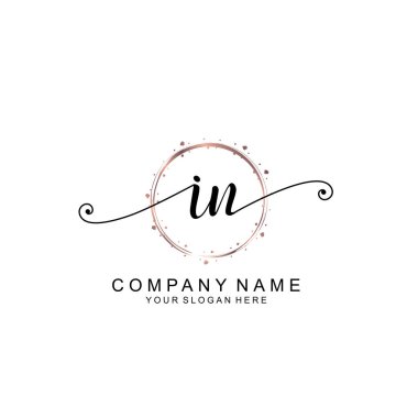 Modern El Yazısı Biçimli Zarif IN İlk Logo Koleksiyonu