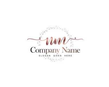 Marka Kimliği için NM Modern El Yazması Logo Kavramları