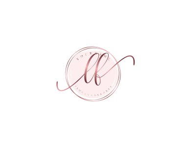 Çiçek ve Minimalist Elementlerle LF El Yazısı Logosu