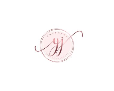 Çiçek ve Minimalist Elementlerle YJ El Yazısı Logosu