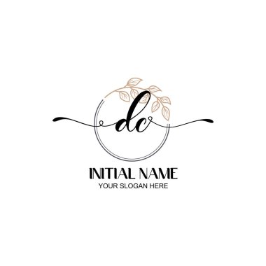 Zarif DC Botanik Elementlerle İlk Logo Tasarımı