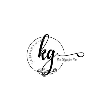 Botanik Elementli Zarif KG İlk Logo Tasarımı