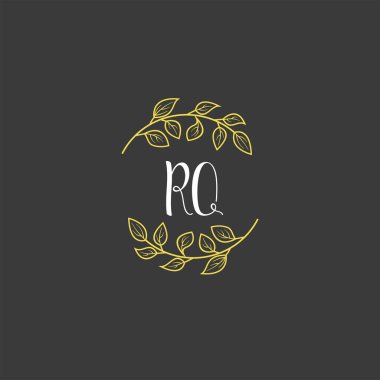 Baş harfi RQ olan Botanik Monogram Logoları