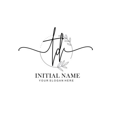 Üzerinde TD harfleri olan Çiçek Monogram Logoları