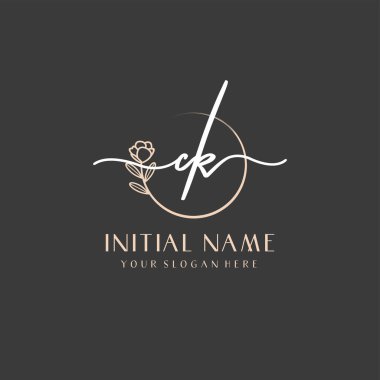 Marka ve Kimlik için Güzellik Çiçeği CK İlk Logoları