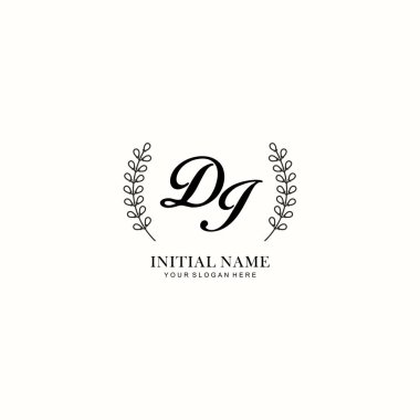 Botanik Elementleri ile DI İlk Logo Şablonları