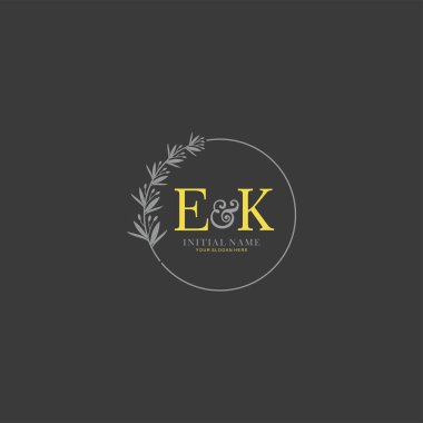 Botanik Elementlerle EK İlk Logo Şablonları