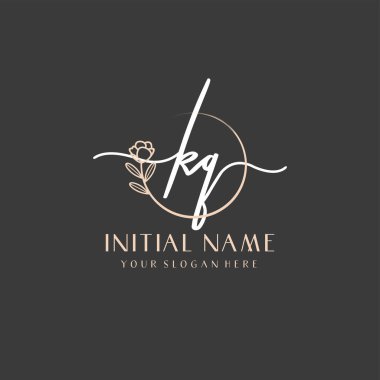 Marka ve Kimlik için Güzellik Çiçeği KQ İlk Logoları