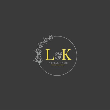 Botanik Elementlerle LK İlk Logo Şablonları