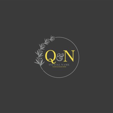 Botanik Elementlerle QN İlk Logo Şablonları