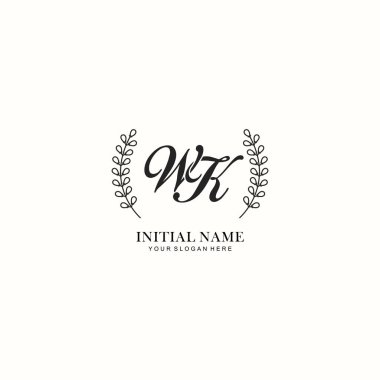 Botanik Elementlerle WK İlk Logo Şablonları