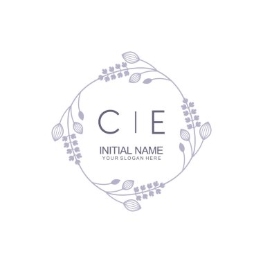 Çiçek İlham Veren İlk CE Logoları Zamansız ve Sanatsal Markalaşma İçin