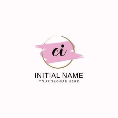 Sanatsal Fırça Aksanlı CI Modern El Yazısı Logosu