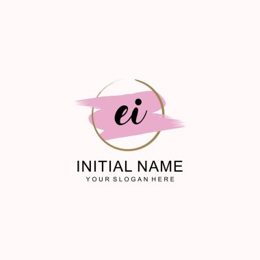 Sanatsal Fırça Aksanlı El Yazısı Logosu