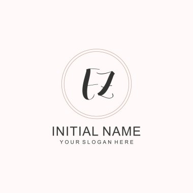 Etiketleme Kimliği için EZ Minimalist Klasik İlk Logo Tasarımı