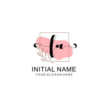 Sanatsal Fırça Aksanlı Modern El Yazısı Logosu