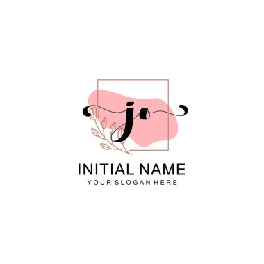 Sanatsal Fırça Aksanlı JO Modern El Yazısı Logosu