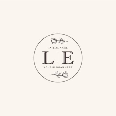 Kalıplama Kimliği için LE Minimalist Klasik Logo Tasarımı