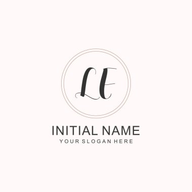 Kalıplama Kimliği için LE Minimalist Klasik Logo Tasarımı