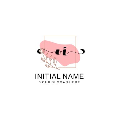 Sanatsal Fırça Aksanlı El Yazısı Logosu