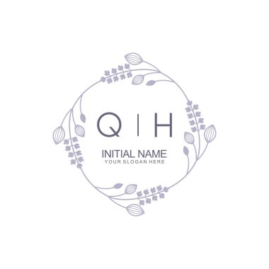 Çiçek İlham Veren İlk QH Logoları Zamansız ve Sanatsal Markalaşma İçin