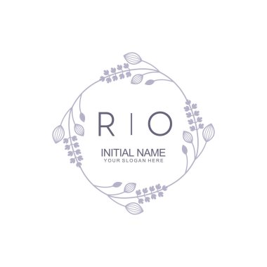 Çiçek İlham Veren İlk RO Logoları Zamansız ve Sanatsal Markalaşma İçin