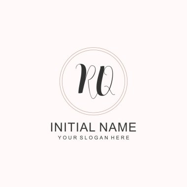 Markalaşma Kimliği için RQ Minimalist Klasik Logo Tasarımı