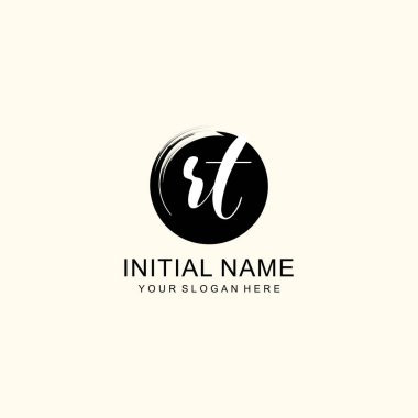 Sanatsal Fırça Aksanlı RT Modern El Yazısı Logosu