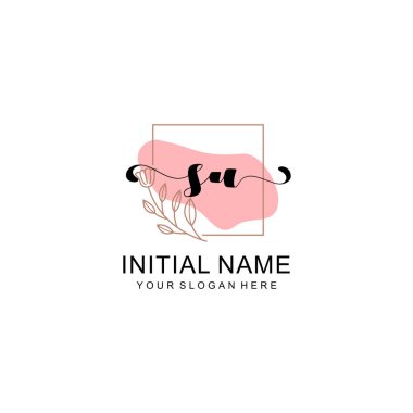 Sanatsal Fırça Aksanlı SU Modern El Yazısı Logosu